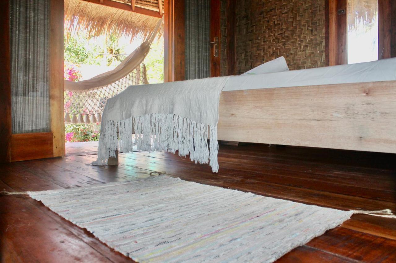 Rumah Canaria Bungalow Gili Trawangan Exterior foto