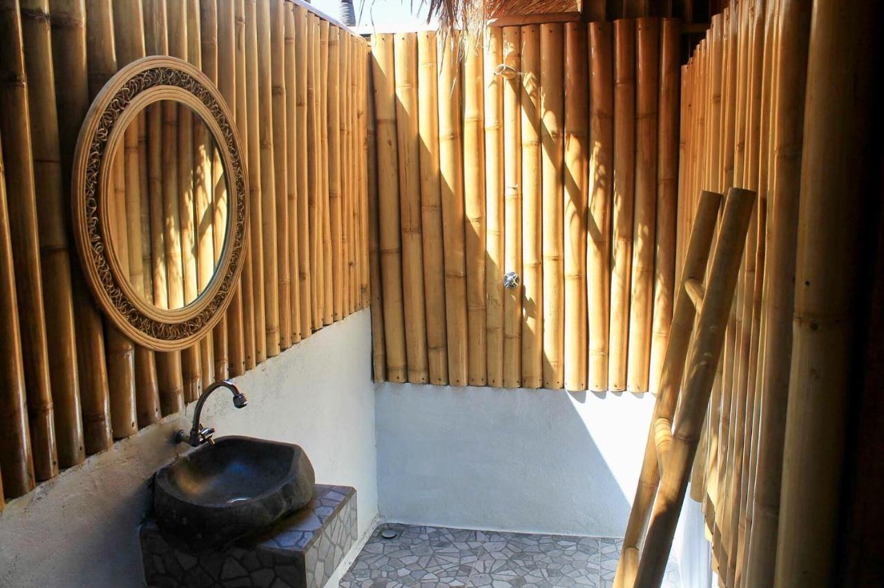 Rumah Canaria Bungalow Gili Trawangan Exterior foto